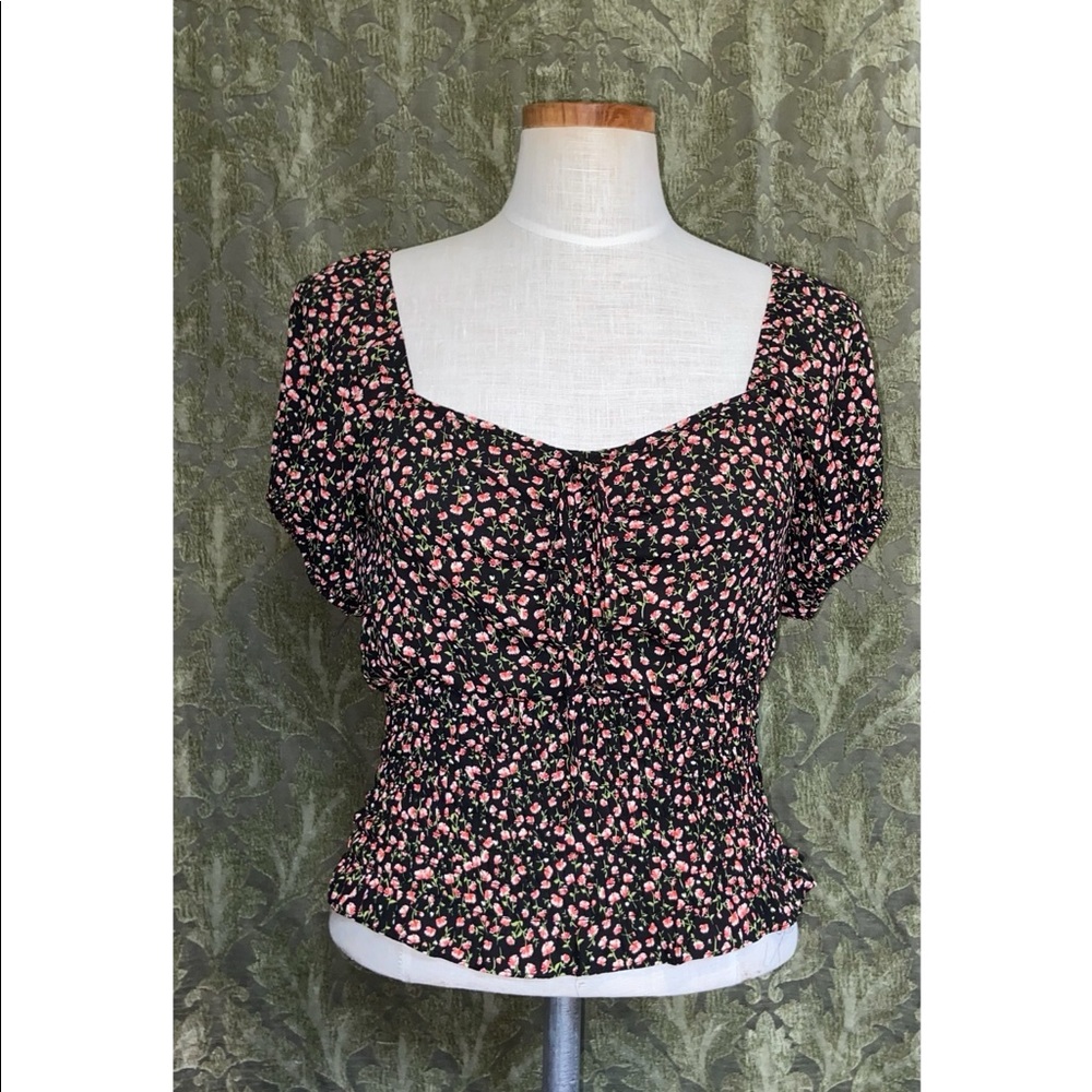 Floral crop top size small